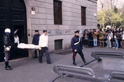 maurizio gucci murder|maurizio gucci death scene.